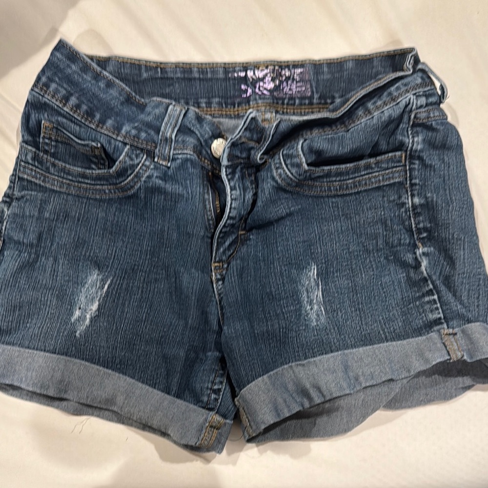 3/$15! 🎈 Rock Revival Distressed Blue Jean Shorts